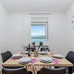 Capri With Heated Pool And Sea View On Krk Island Konukevi Klimno