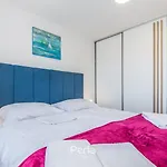 Konukevi Capri With Heated Pool And Sea View On Krk Island 4*