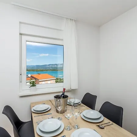 Capri With Heated Pool And Sea View On Krk Island 4*