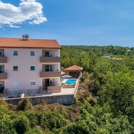 Penzion Capri With Heated Pool And Sea View On Krk Island