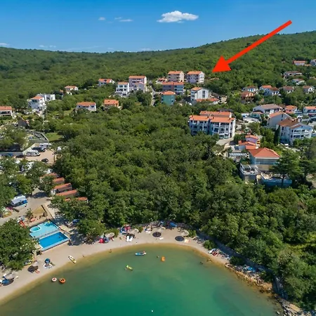 Penzion Capri With Heated Pool And Sea View On Krk Island