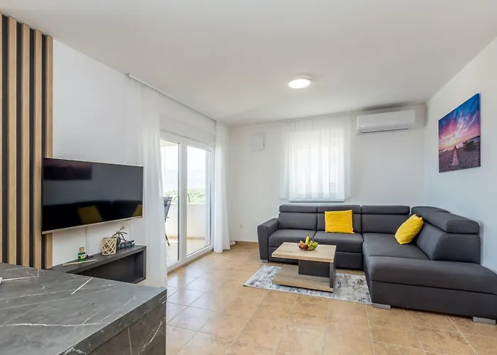 Capri With Heated Pool And Sea View On Krk Island