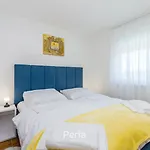 Capri With Heated Pool And Sea View On Krk Island 4*