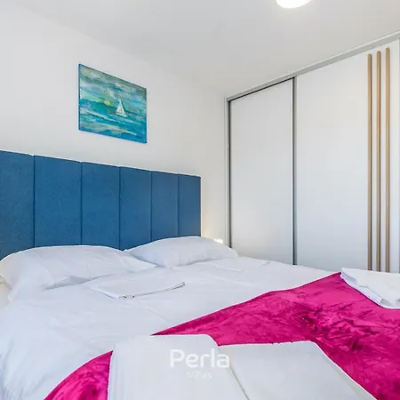 Гостевой дом Capri With Heated Pool And Sea View On Krk Island 4*