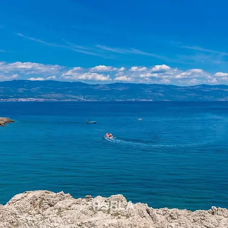 Guest house House Capri With Heated Pool And Sea View