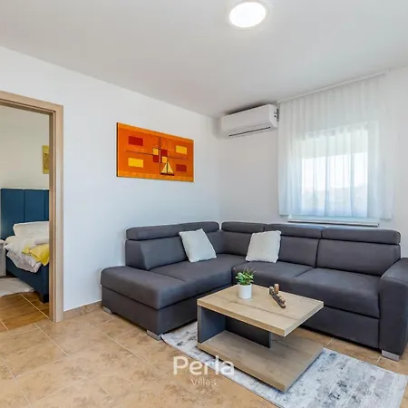Гостевой дом Capri With Heated Pool And Sea View On Krk Island 4*