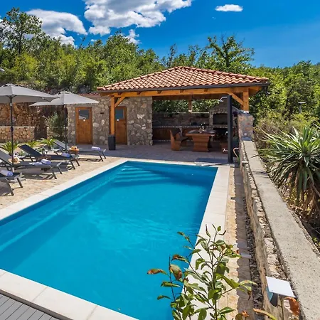 Гостевой дом Capri With Heated Pool And Sea View On Krk Island