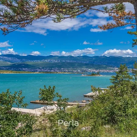 House Capri With Heated Pool And Sea View Guest house Klimno