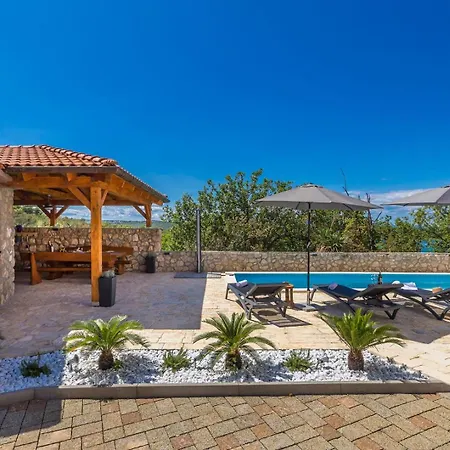 Capri With Heated Pool And Sea View On Krk Island Гостевой дом 4*