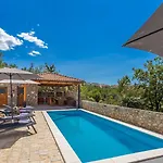 Capri With Heated Pool And Sea View On Krk Island Πανσιόν Klimno