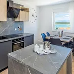 Capri With Heated Pool And Sea View On Krk Island Πανσιόν 4*