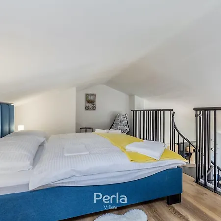 Capri With Heated Pool And Sea View On Krk Island Konukevi 4*