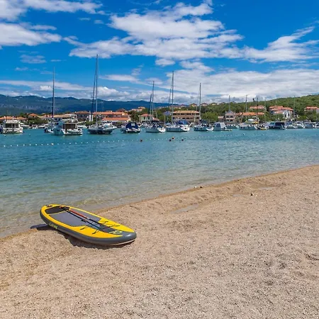 Konukevi Capri With Heated Pool And Sea View On Krk Island