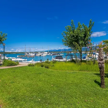 Capri With Heated Pool And Sea View On Krk Island Konukevi 4*