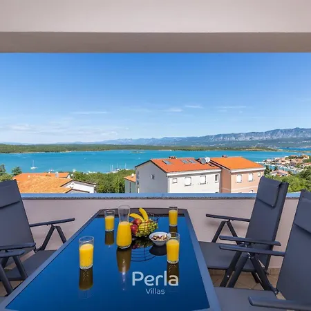 Capri With Heated Pool And Sea View On Krk Island 4* Klimno