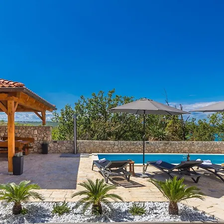 Capri With Heated Pool And Sea View On Krk Island 4* Klimno