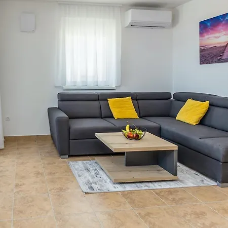 Capri With Heated Pool And Sea View On Krk Island 4*