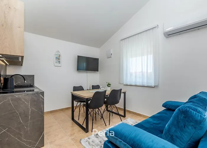 Capri With Heated Pool And Sea View On Krk Island