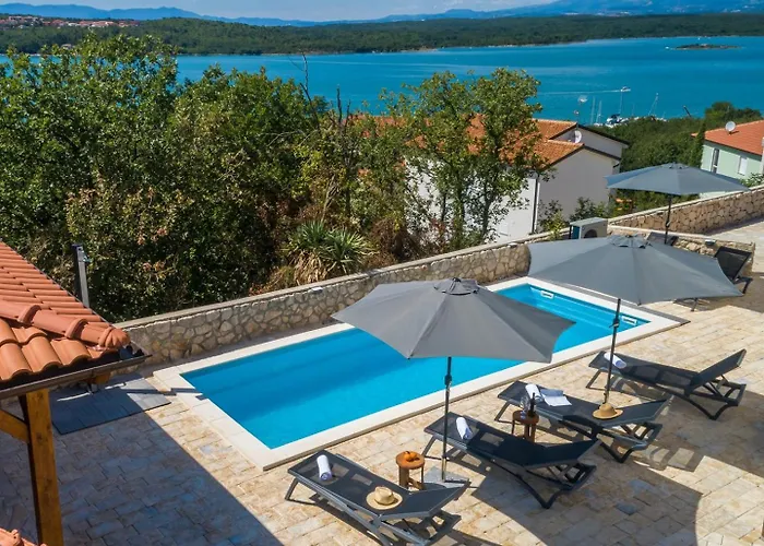 Capri With Heated Pool And Sea View On Krk Island