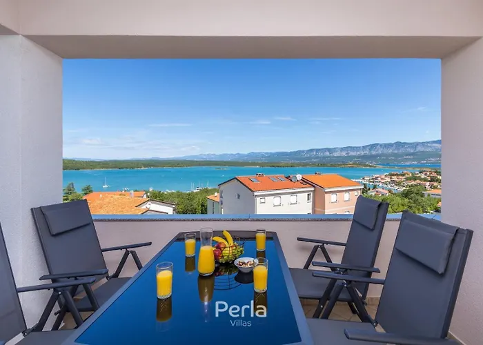 Capri With Heated Pool And Sea View On Krk Island 4* 클림노